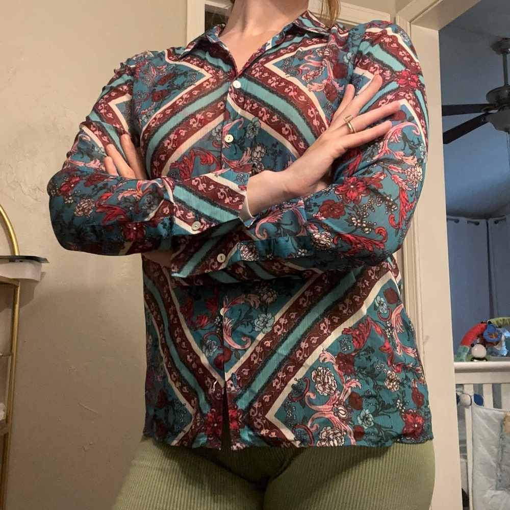 Floral Patterned Long Sleeve Blouse